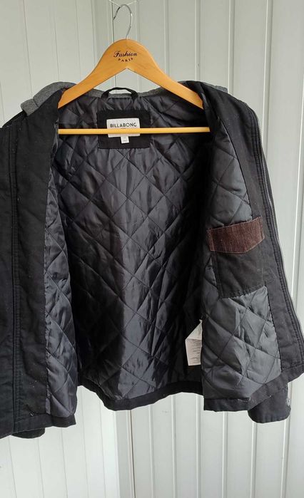 Billabong. Женская куртка карго с капюшоном. Размер М.