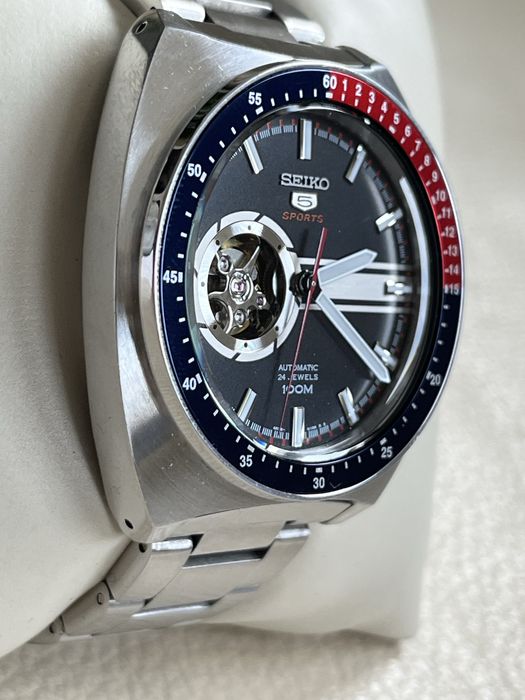 Seiko 5 Sport retro open heart Automatic ssa329k1