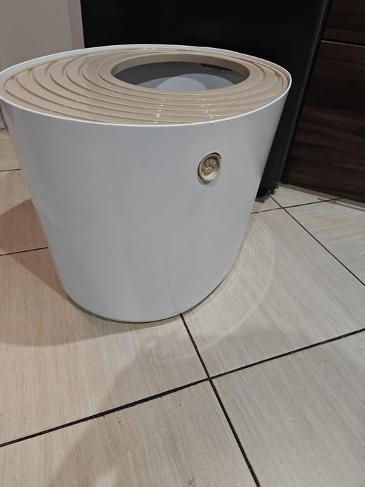 Elegancka kuweta dla kotaNowa beżowa