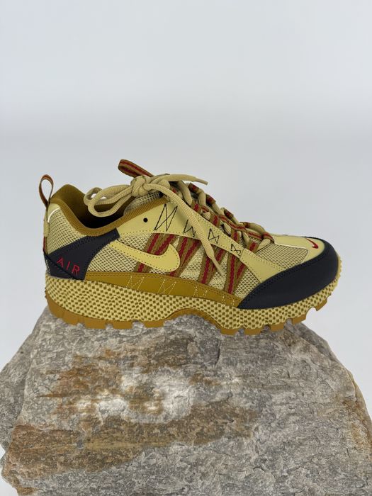 Nike Air Humara 'Buff Gold'
