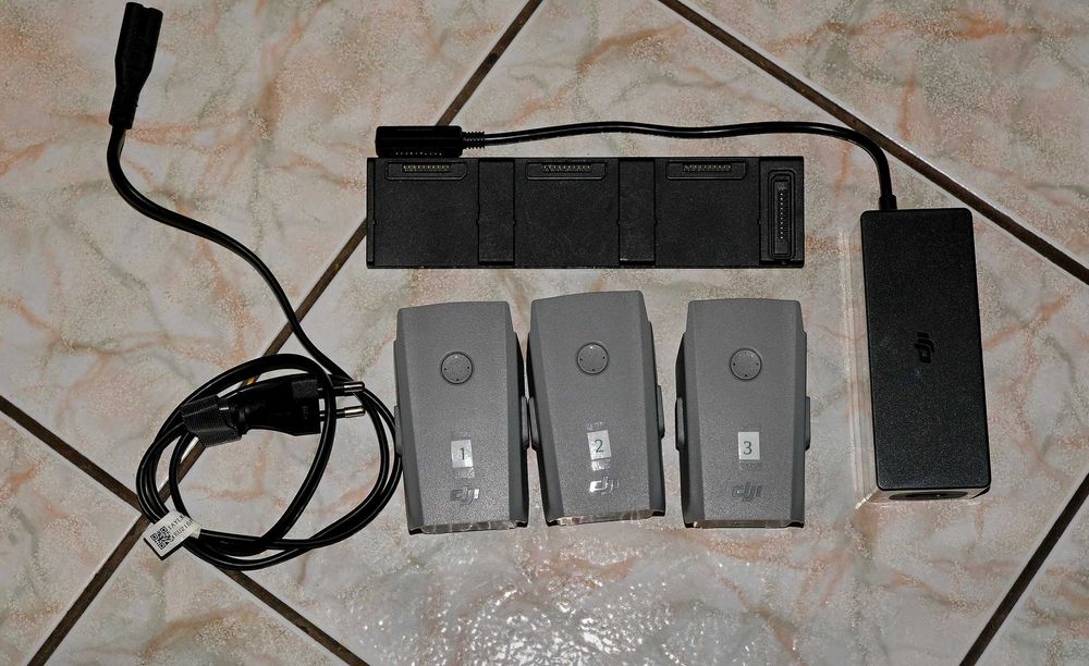 Dron DJI Air 2s – wersja z kontrolerem DJI RC (z ekranem)