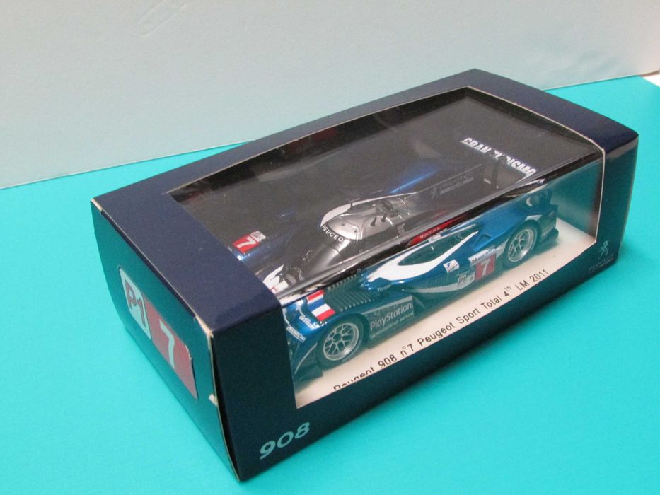 Peugeot 908 #7 - 24h Le Mans 2011 - Spark 1/43
