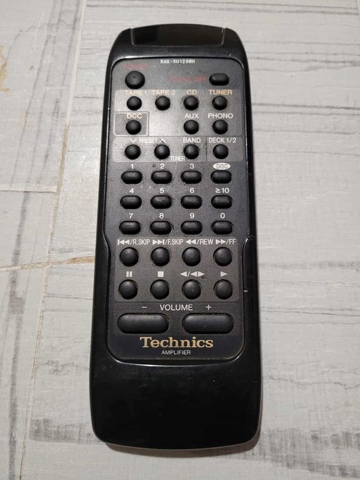 Technics wzmacniacz SU-V500 + pilot