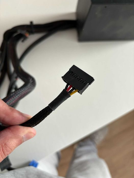 Fonte Alimentação Nox NX 650W Usada