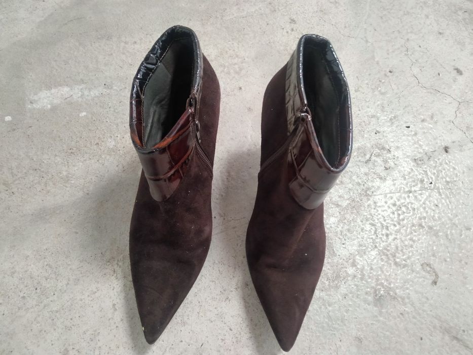 Botas cano alto,Botins castanhos e sapatos azuis Charles