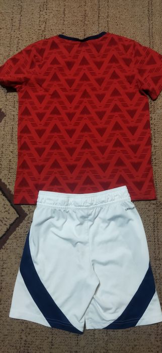 Форма футбольна на 11 років(146см)