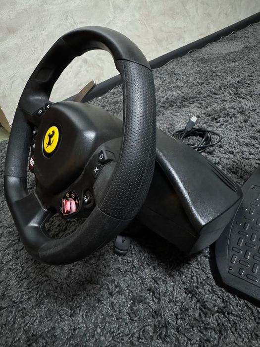 Ігрове кермо Thrustmaster
Ігрове кермо T80 FERRARI 488 GTB EDITION