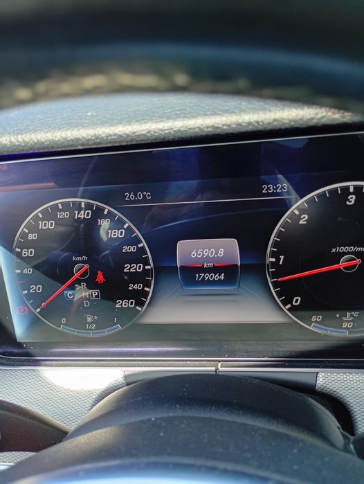 Mercedes E 350d 258 cv pak amg original