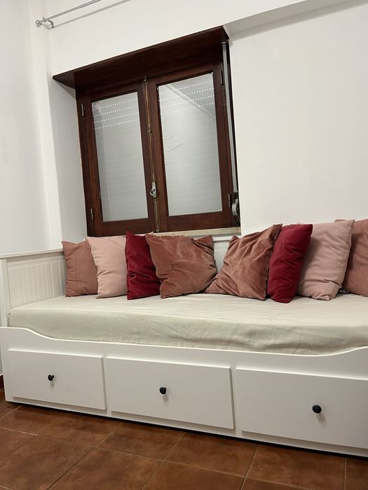 Sofá-cama com gavetas (solteiro/casal)