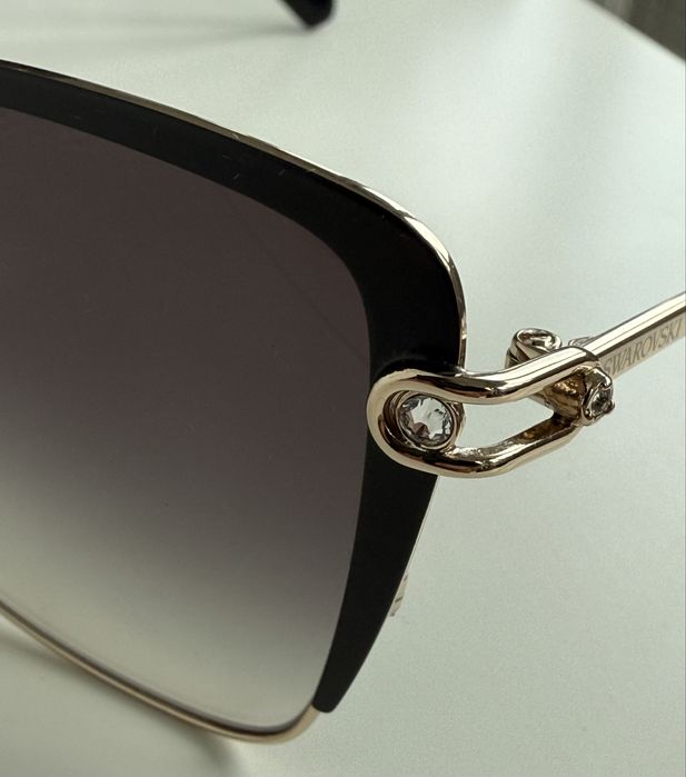 Okulary przeciwsłoneczne Swarovski