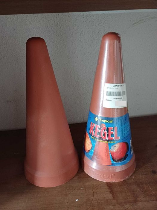Cones de desova para discus (2 peças)