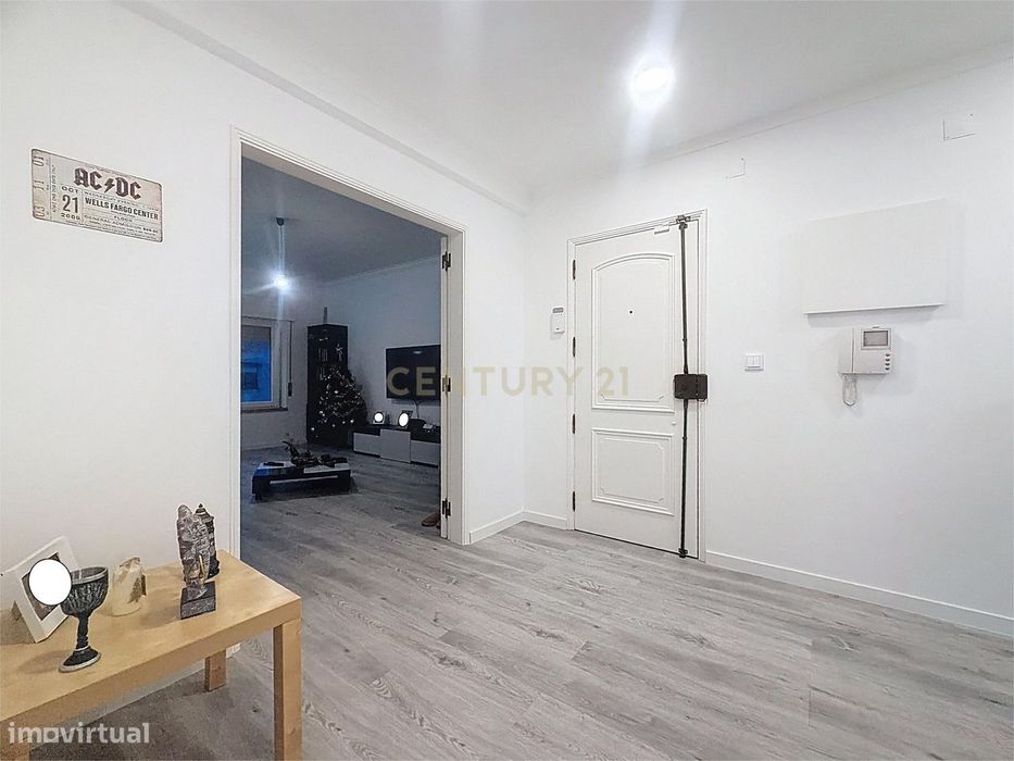 Apartamento T3 Renovado Casal Do Marco