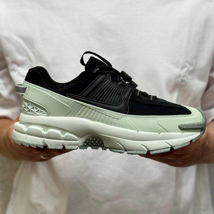 Кросівки Кроссовки Nike Vomero Roam White Black Чёрный Белый Чорний Білий Кросовки демісезон