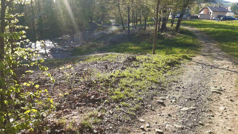 Działka rekreacyjna nad rzeką - Porąbka - łącznie 33 ar. - Widok 2