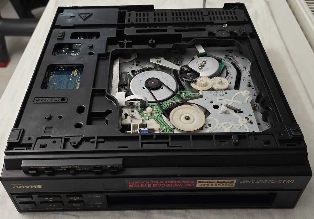 Odtwarzacz wideo  VHS Sharp VC - 6V3