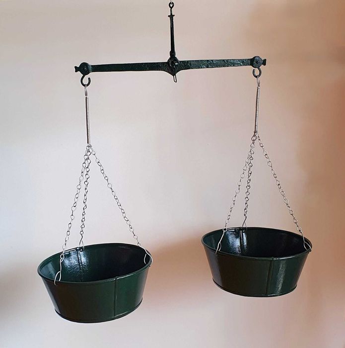 Balança antiga de 2 pratos