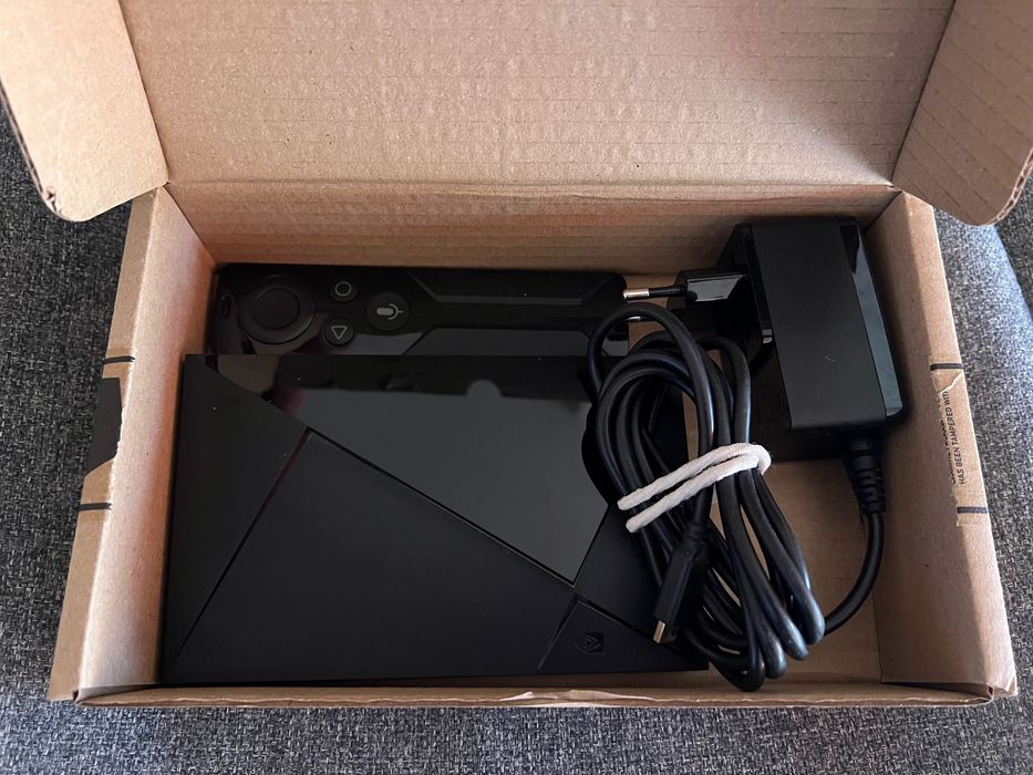 Nvidia Shield 2017 Remote + controller
