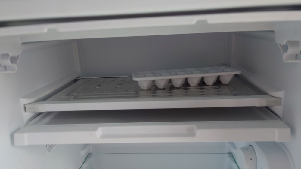 Lodówka Beko S47090 mała