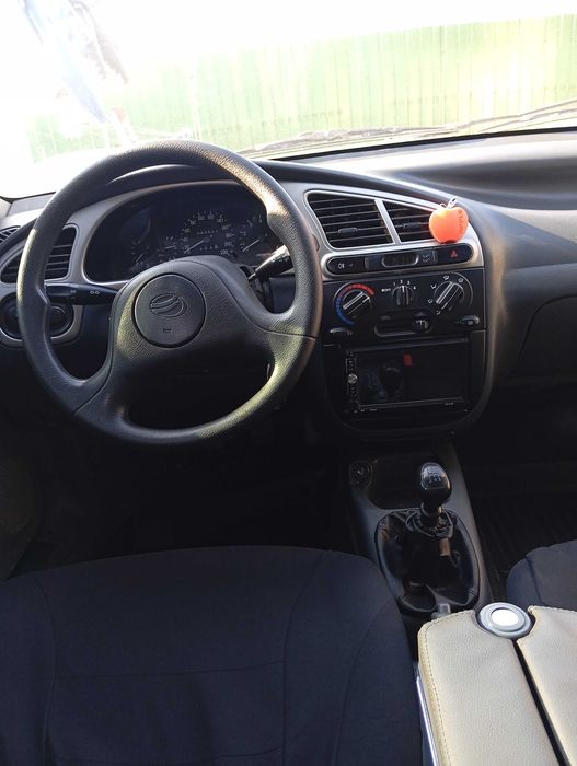 Заз сенс автомобіль