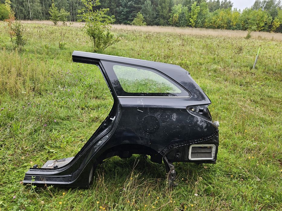 Toyota auris II 12-  kombi błotnik tył lewy