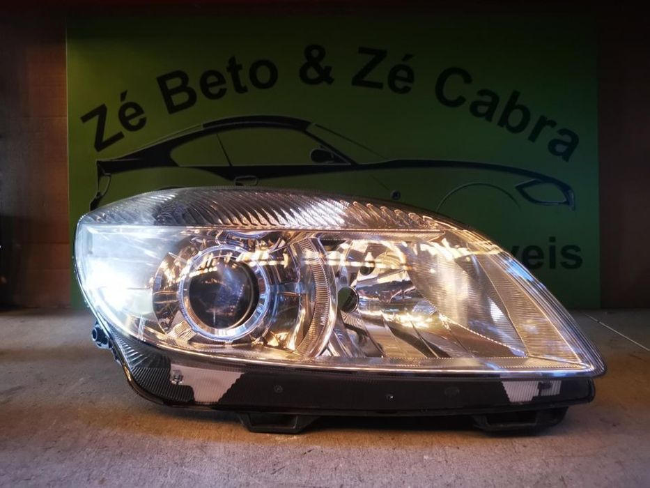 SKODA FABIA II FAROL DIREITO - FF350