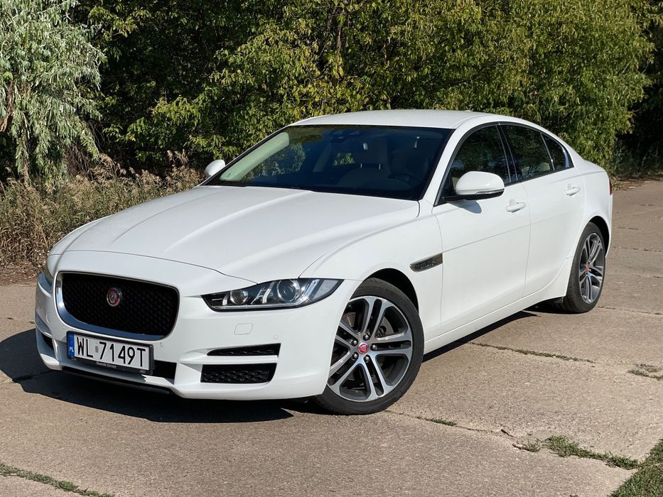 Jaguar XE Prestiżowy Jaguar XE – komfort, styl i przyjemność z jazdy