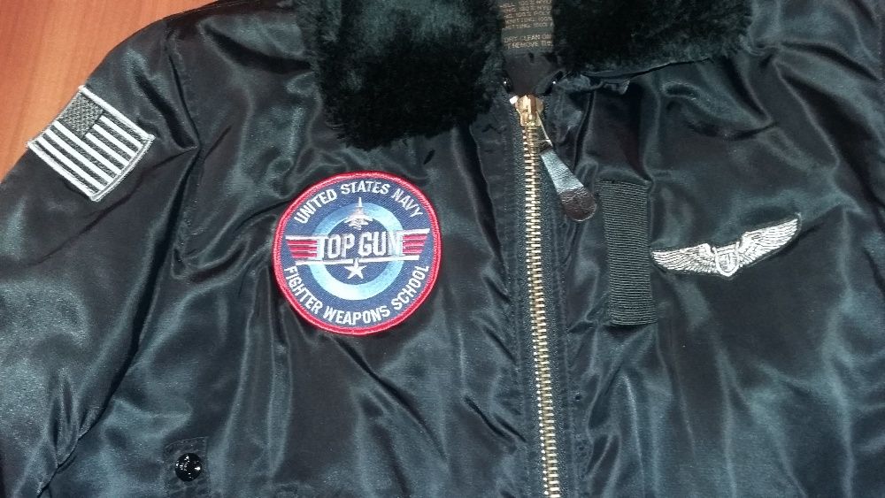 Casaco Top Gun aproveite os saldos 85 euros antes 137 euros