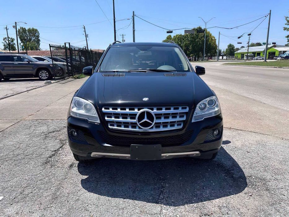 Mercedes-Benz M-Class ML 350      2011