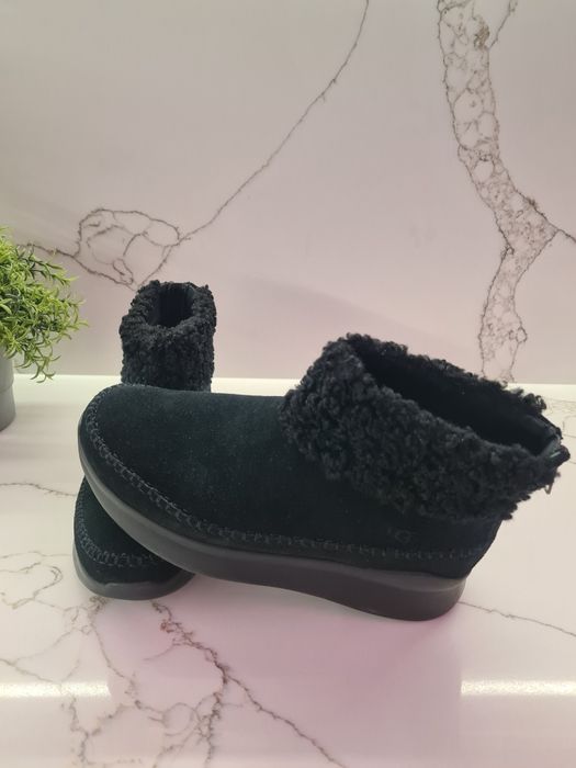 Ugg. Супер легкі Montrose. Оригінал.