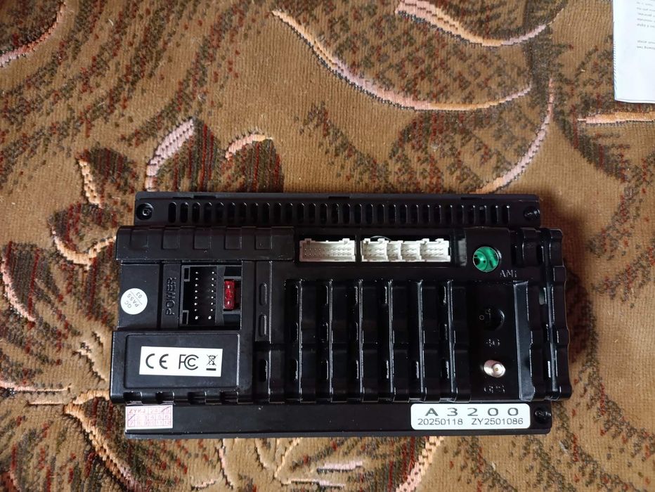 Магнітола універсальна