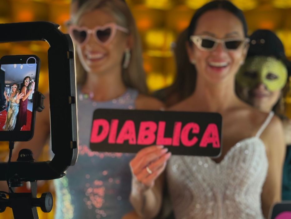 Fotobudka 360 | PROMOCJA | Fotobudka Retro | Fotobudka Klasyczna Vintage | Fontanna Iskier | Wideobudka | Atrakcja na Wesele, Urodziny, Event, Impreze