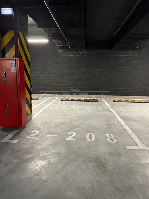 Паркомісце 13,4 м2 в ЖК TRIIINITY,  2 Будинок