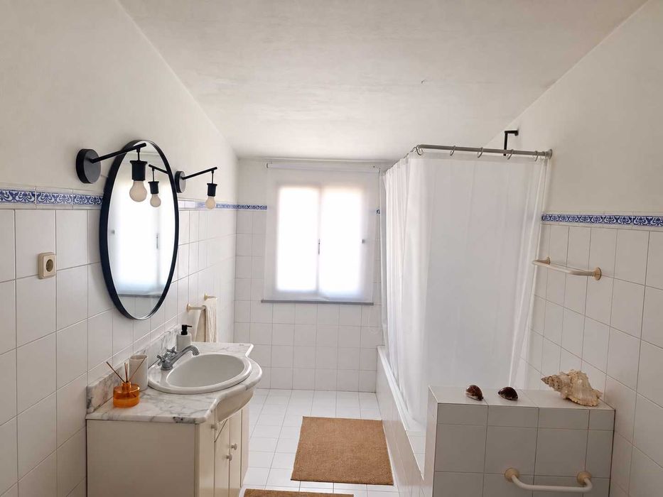 2 Quartos Individuais exclusivamente a Professores(as) – Moura 280/300