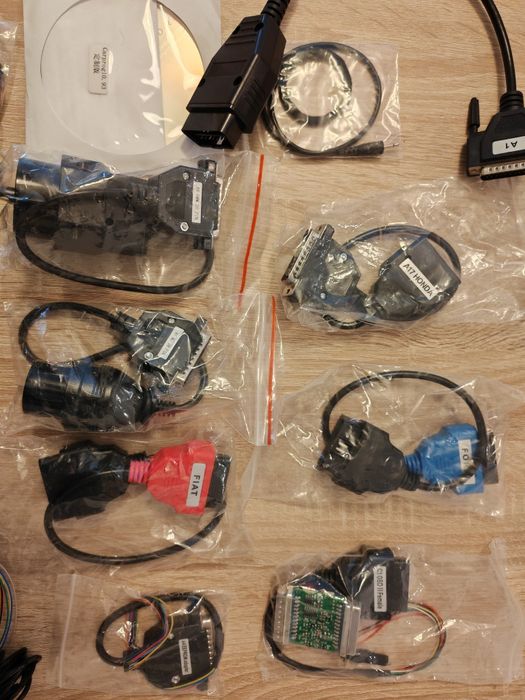Carprog 10.93 com 21 adaptadores (ecu / airbag / Immo / radio)