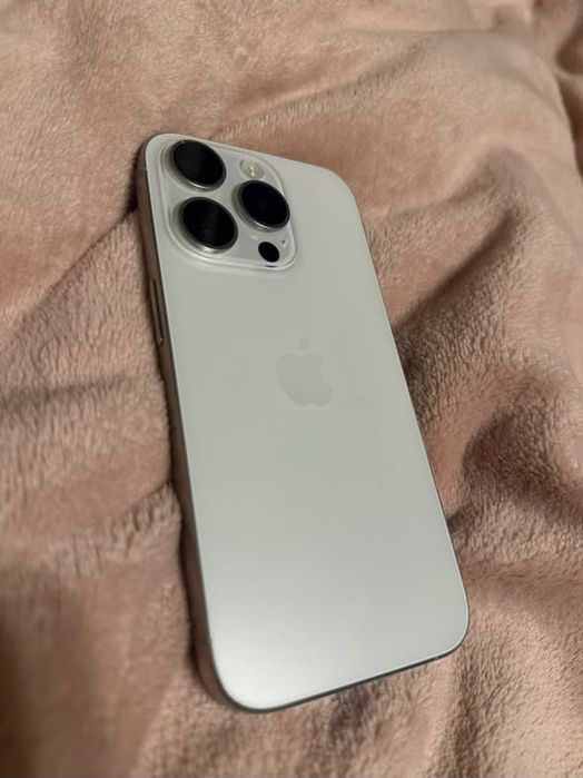 Iphone 15 pro stan igla