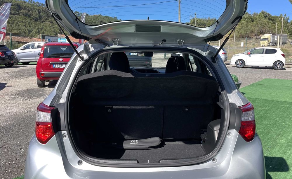 Toyota Yaris 1.0 VVT-i Comfort NACIONAL