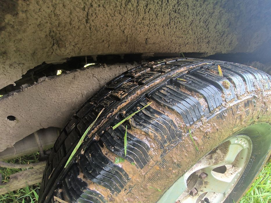 Nissan Terrano lift 2.4 LPG 2001