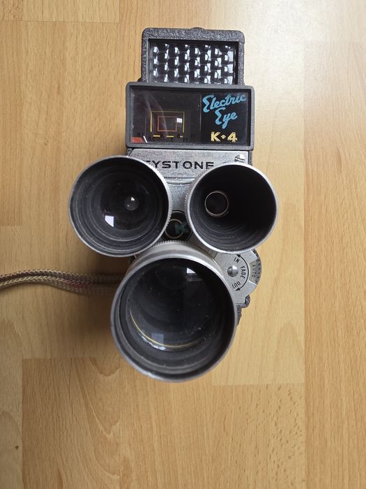 Kamera analogową 8mm dziala
