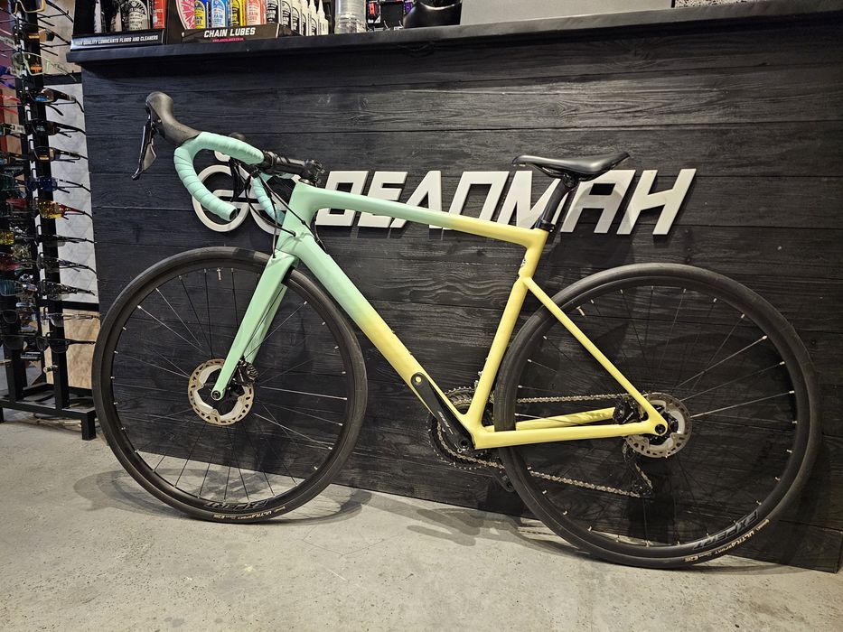 Шосейний велосипед Specialized Tarmac SL6 Sport.Не Trek, не Canyon, не Rose. Шоссейный  Карбоновый велосипед  Шосе Карбон