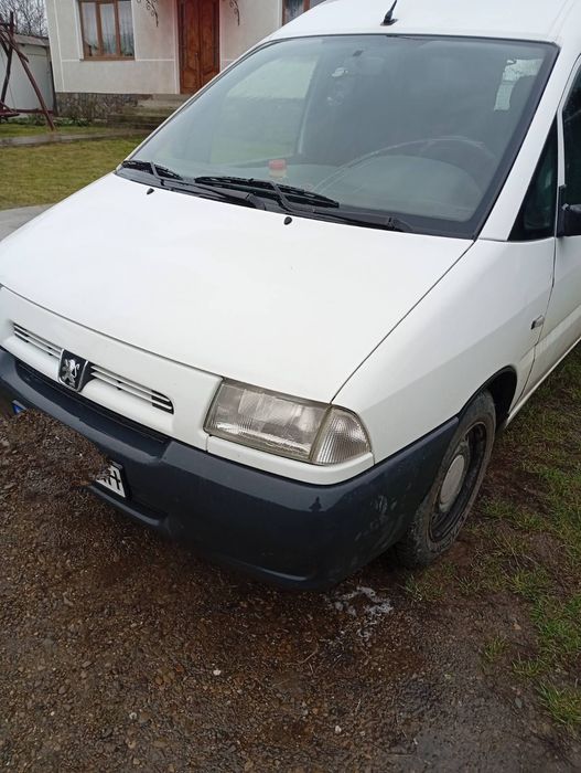 Пежо експерт 1.9 дізель.