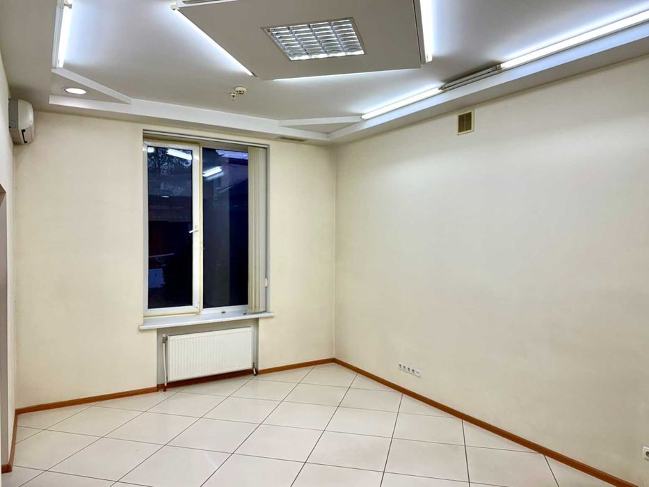 Офис 3 кабинета, кондиционер и охрана — всё, как у больших дядек!