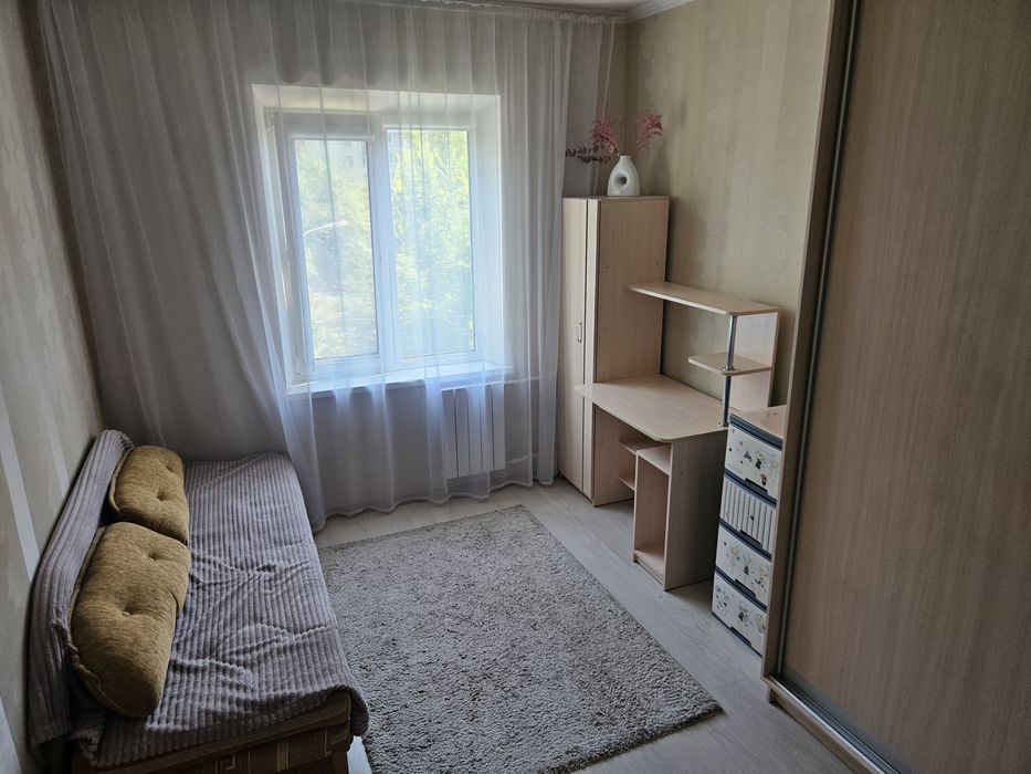 Оренда 3 кімната квартира Виноградар, довгостроково