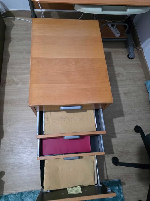 Secretaria com modolos