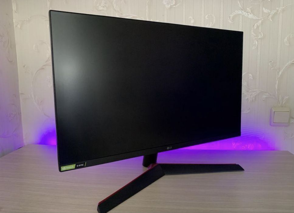 LG UltraGear 27GN800-B