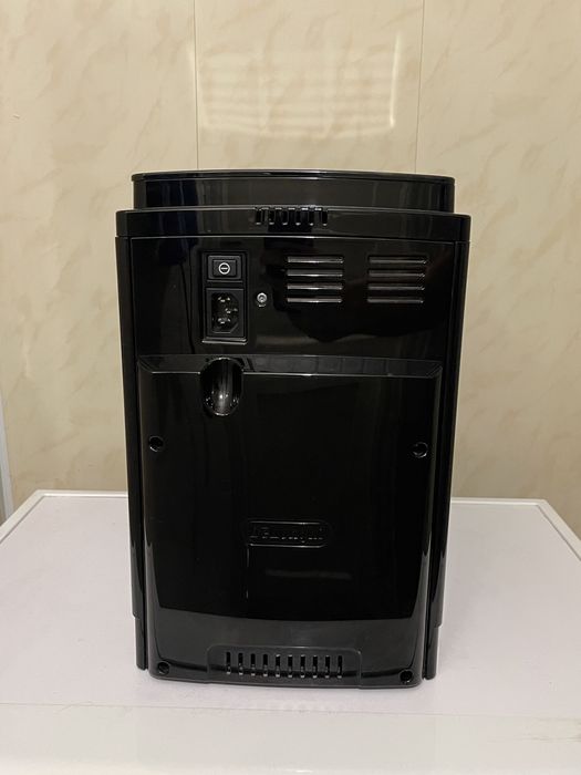 Кофемашина Delonghi ECAM 25.120B Кавомашина Delonghi