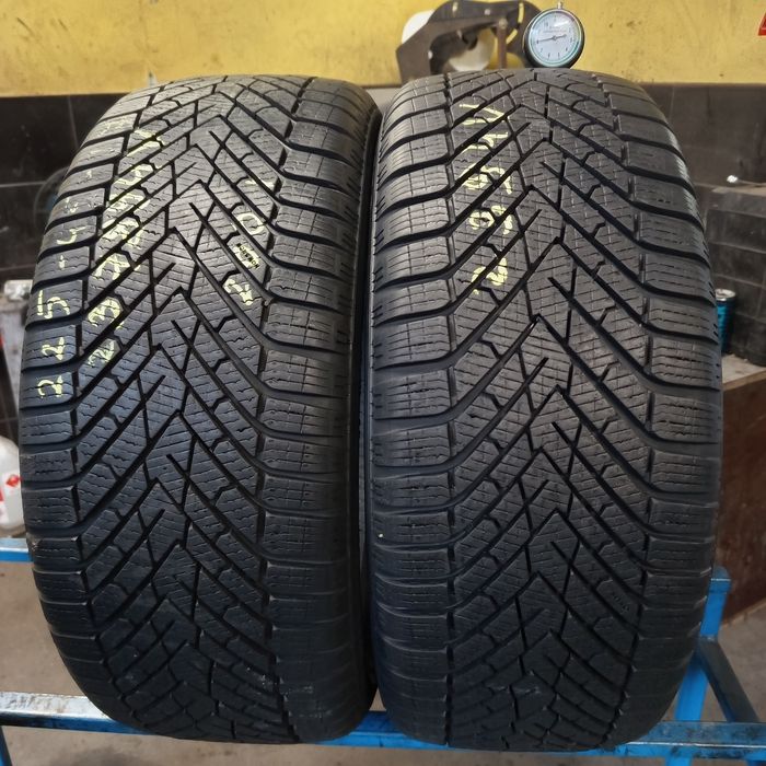 225/45/R17 Pirelli Winter 2 Cinturato