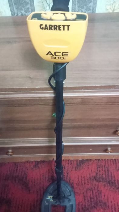 Продам металоискатель Гарет300i