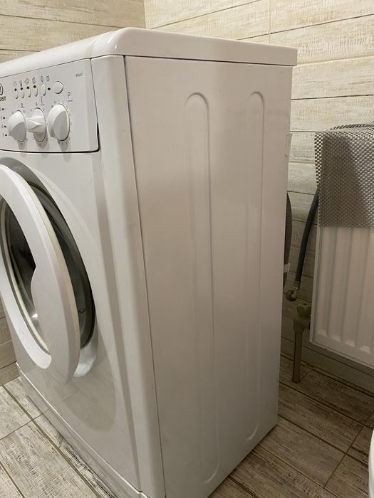 Продам стиральную машину