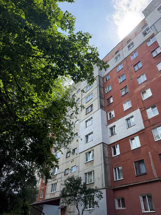 Продаж 2 кім квартири Довженка Сихів