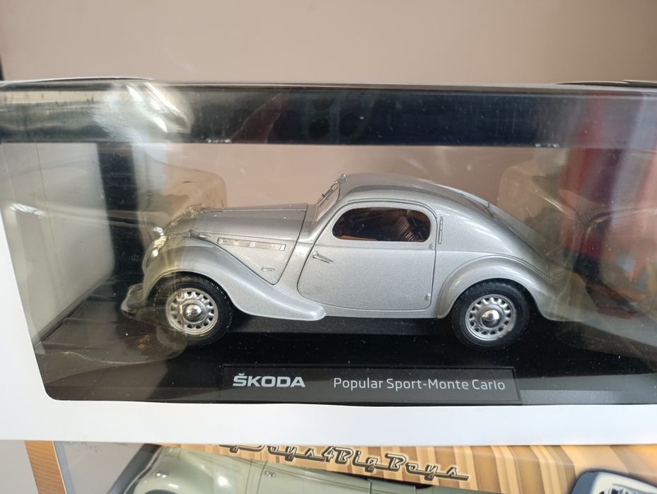 Модель 1/18 Skoda